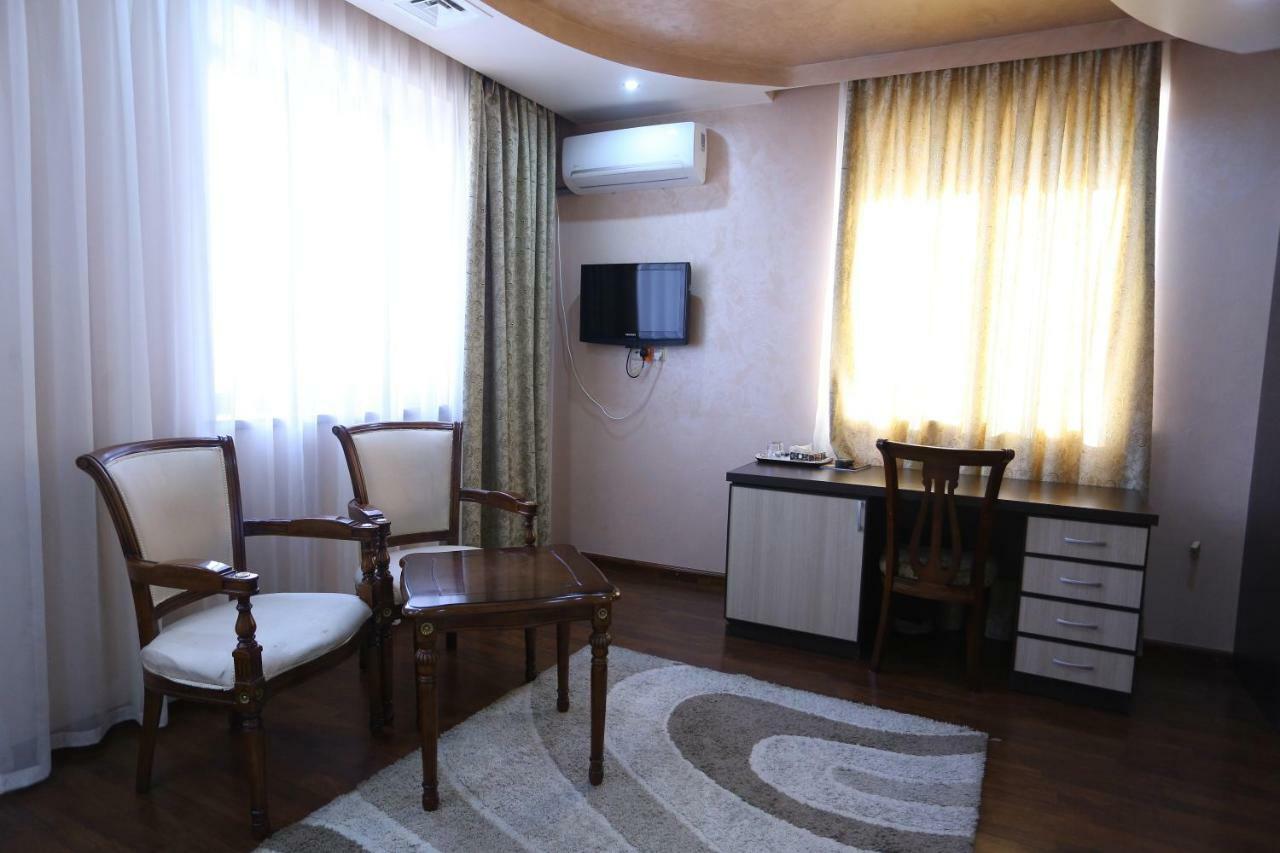 Vanatur Hotel Gyumri Exterior foto